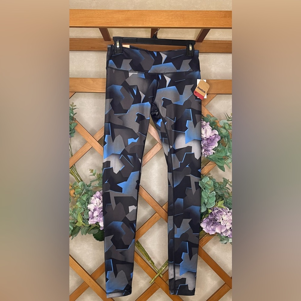 Brand New women’s Rebook leggings black/blue/white Sz S perfect athletic
